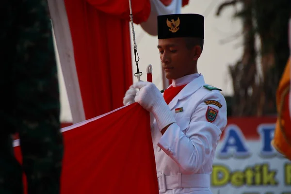 Batang Java Central Indonesia Agosto 2019 Paskibraka Izamiento Bandera Indonesia —  Fotos de Stock