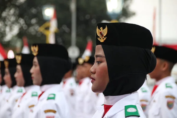 Batang Java Central Indonesia Agosto 2019 Paskibraka Izamiento Bandera Indonesia —  Fotos de Stock