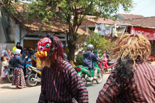 Desfile Trajes Culturais Tradicionais Por Jovens Cerimônia Aniversário 74Th Republic — Fotografia de Stock