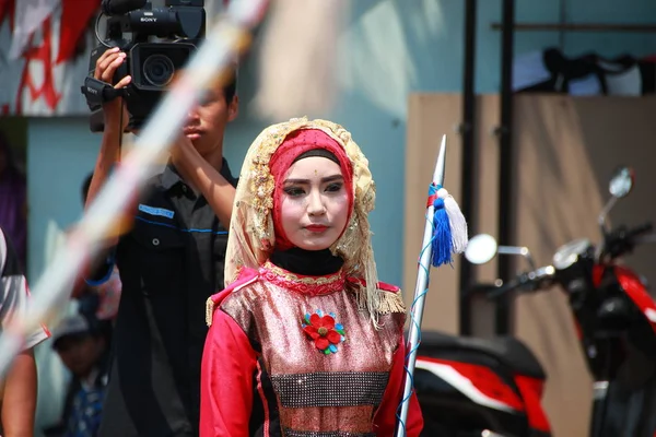 Défilé Costumes Culturels Traditionnels Par Les Jeunes Lors Cérémonie Anniversaire — Photo