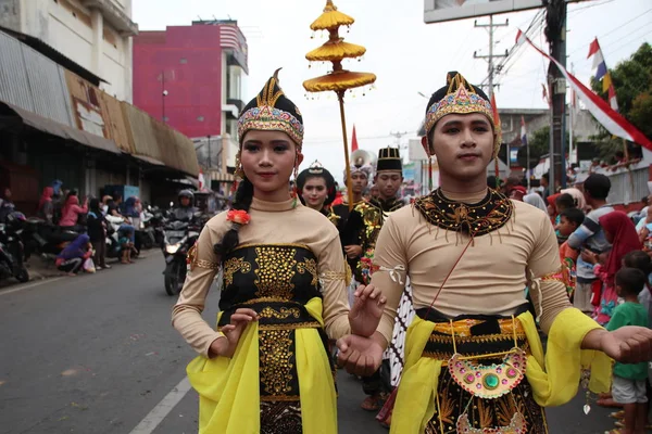 Mulheres Indonésias Bonitas Vestindo Trajes Tradicionais Carnaval Único Legal Batang — Fotografia de Stock