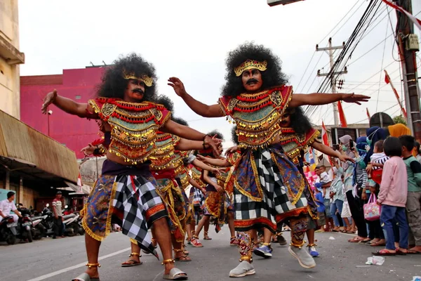 Desfile Trajes Culturales Tradicionales Jóvenes Batang Indonesia Java Central Indonesia — Foto de Stock