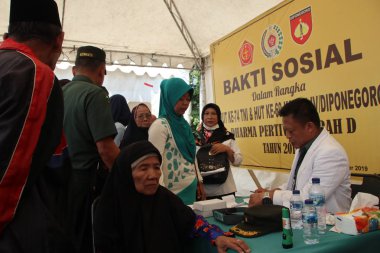 Topluma ücretsiz tedavi sağlayarak sosyal hizmet faaliyetleri, Batang Endonezya18 Eylül 2019