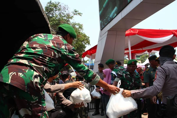 Attività Servizio Sociale Fornendo Trattamento Gratuito Comunità Batang Indonesia Settembre — Foto Stock