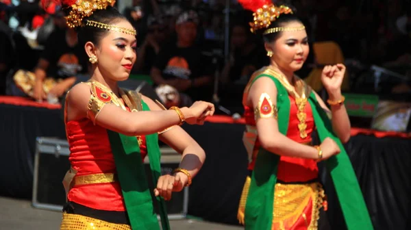 Group Dancers While Performing Street Stage Dancing Traditional Javanese Dance — Stock Photo, Image