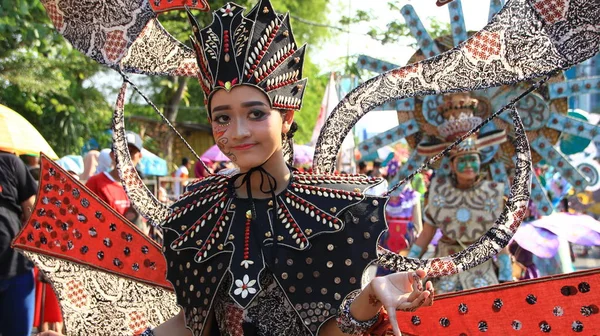 Pekalongan Indonesia Octubre 2019 Mujeres Hermosas Hombres Guapos Participan Usando —  Fotos de Stock