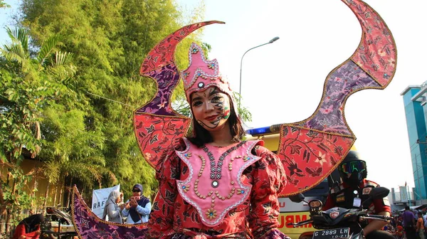 Pekalongan Indonésie Octobre 2019 Belles Femmes Beaux Hommes Participent Portant — Photo