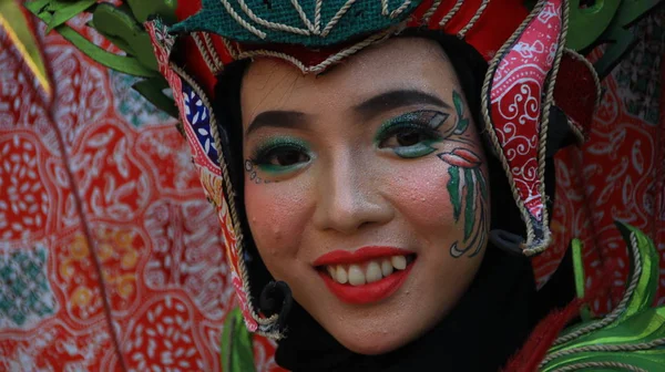 Pekalongan Indonesien Oktober 2019 Vackra Kvinnor Och Stiliga Män Deltar — Stockfoto