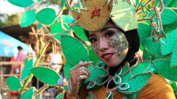 Pekalongan Indonésia Outubro 2019 Mulheres Bonitas Homens Bonitos Participam Vestindo — Fotografia de Stock