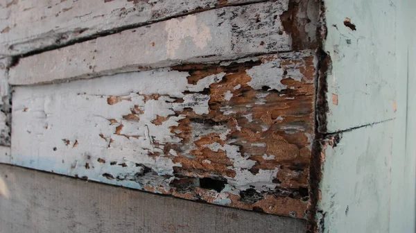 White Wooden Planks House Which Have Started Decay Have Holes — ストック写真