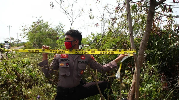 Polisi Selama Rekonstruksi Pembunuhan Tempat Yang Dijaga Ketat Pekalongan Indonesia — Stok Foto