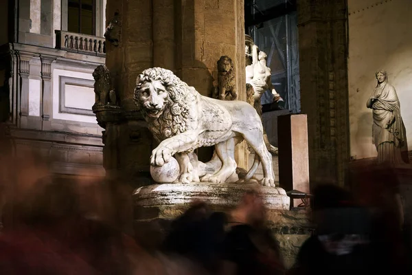 Scultura del Leone a Firenze — Foto Stock