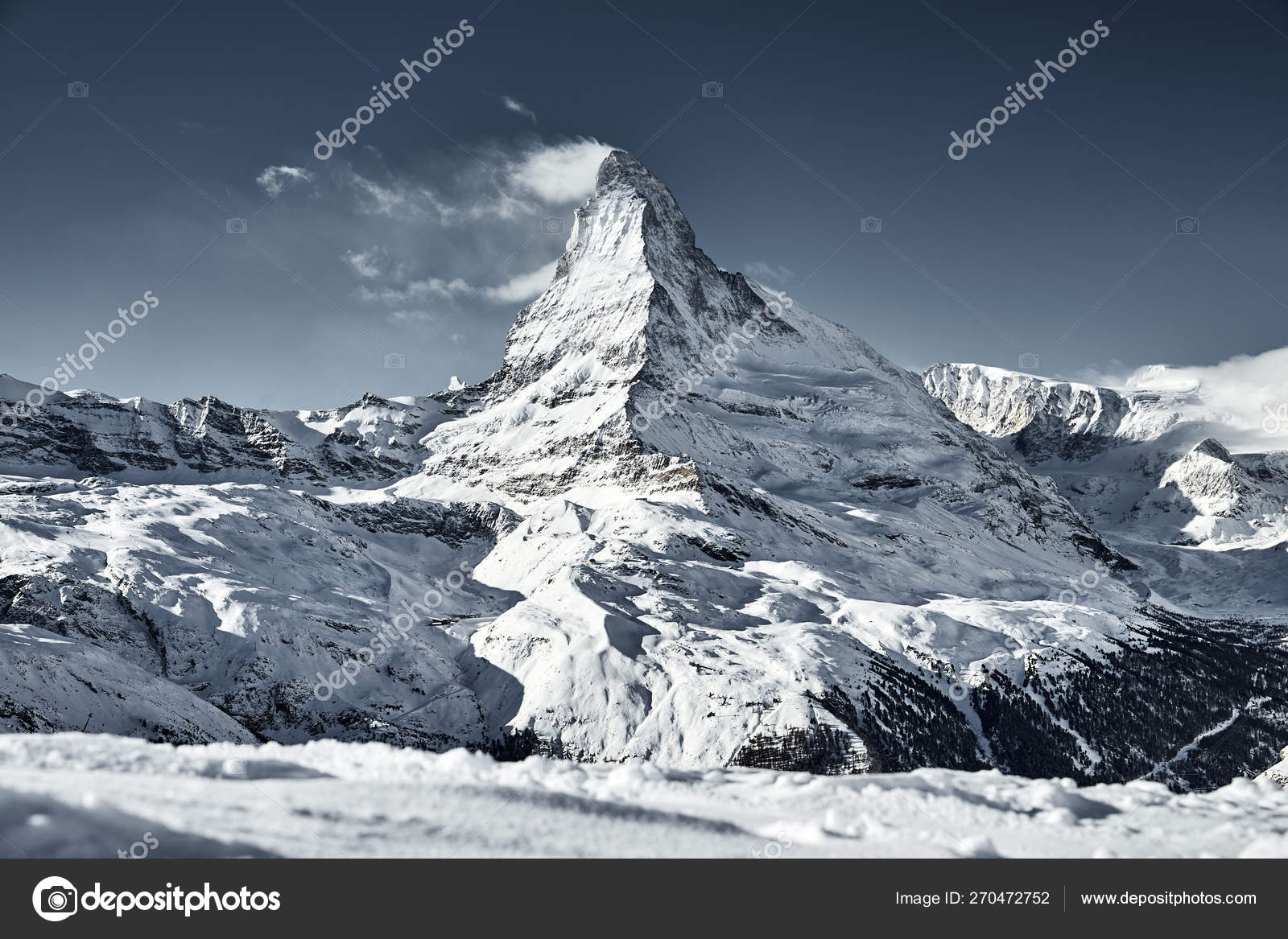 Fantastisk udsigt over Matterhorn East ansigt Zermatt — © conquestnord #270472752