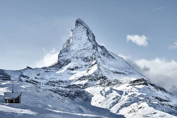 Kışın Matterhorn doğu tarafında büyük görünümü — Stok fotoğraf