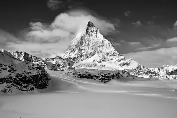 Kontrast czarno-biały Matterhorn wschód Strona — Zdjęcie stockowe