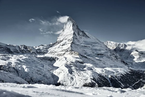 Úchvatný pohled na tvář Matterhorna East z Zermattu Stock Obrázky