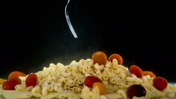 Pot Avec Eau Bouillie Salée Remplie Différentes Formes Macaroni Fourchette — Video