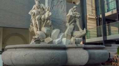 Büyük taş iyi bir özel sanat Galerisi iç yerleştirilen önemli tarihsel anlamı ile.
