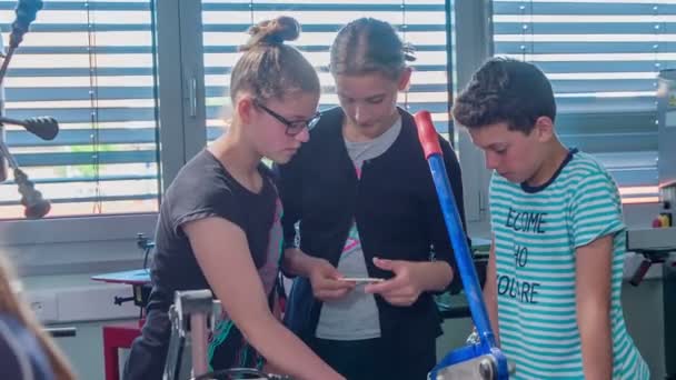 Grize Słowenia 2017 Czerwca Materiały Uczniów Posiadające Klasę Technologiczną Szkole — Wideo stockowe