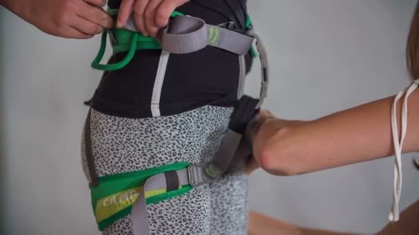 Young Girl Putting Climbing Harness Her Teacher Helps Her She — Stock Video