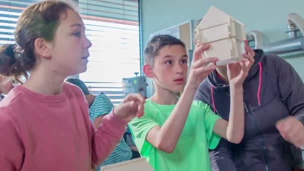 Grize Slovenya Haziran 2017 Okulda Teknoloji Dersi Alan Öğrencilerin Görüntüleri — Stok video