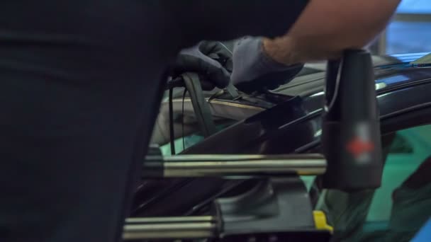 Mechanic Taking Black Rubber Front Window Car Needs Replace Window — Stock Video