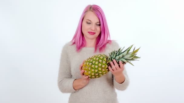 Can See Young Woman Pineapple Her Hands — Stock Video