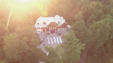 Şaşırtıcı doğayla çevrili olağanüstü bir villa.