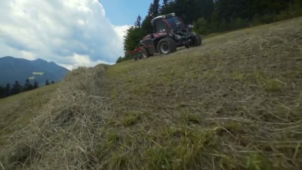 Nap Egy Kicsit Zavaros Nap Nem Látott Traktor Álló Csendes — Stock videók