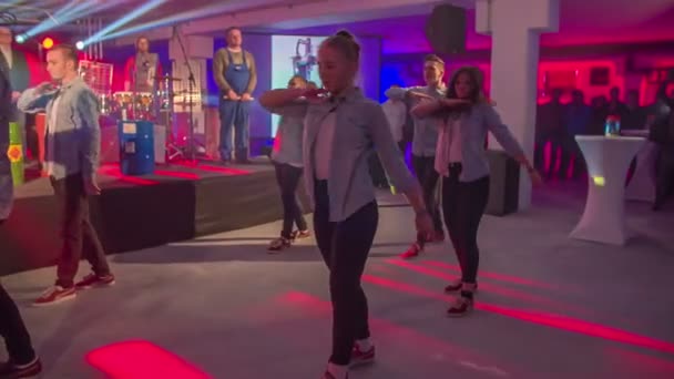 Zalec Slovenië December 2017 Dansers Zijn Zeer Synchroon Bij Het — Stockvideo