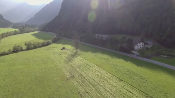 Hermoso Verde Valle Logar Verano Disparo Aéreo Sol Brilla — Vídeo de stock