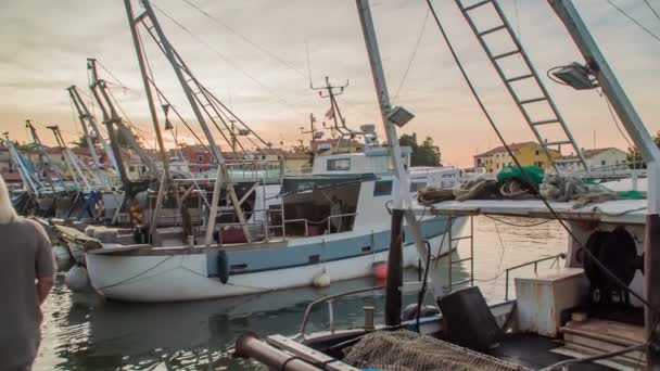 Yachter Och Fartyg Hamnen Kvällen — Stockvideo