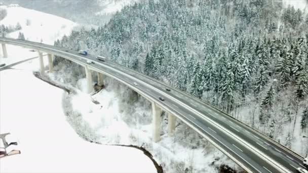 Estrada Meio Natureza Dia Inverno Neve Cobriu Maior Parte Paisagem — Vídeo de Stock