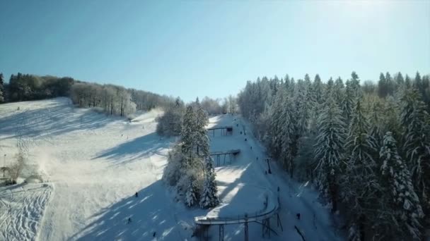 Курорте Celjska Koca Выпадает Много Снега Воздушный Выстрел Хороший Зимний — стоковое видео