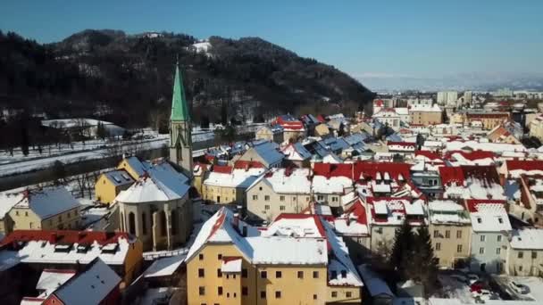 Зимой Можем Увидеть Старый Город Целе Крыши Домов Покрыты Снегом — стоковое видео