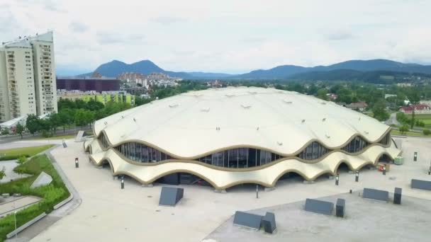 Ein Wirklich Schönes Stadion Befindet Sich Ljubljana Slowenien Luftaufnahme Hintergrund — Stockvideo