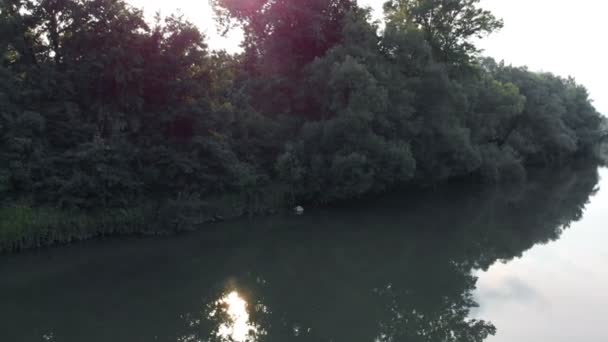 Apă Liniştită Până Râu Ziua Este Într Adevăr Frumos Râu — Videoclip de stoc