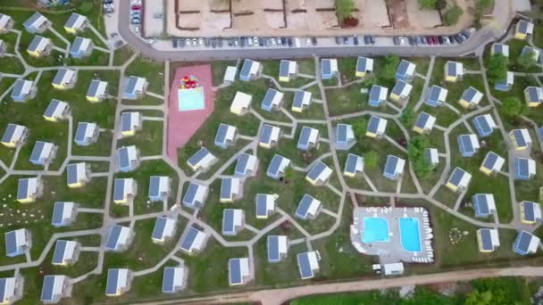 Relief Landkarte Viele Sommerhäuser Und Sie Sehen Fast Identisch Aus — Stockvideo