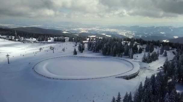 Kan Skidort Och Stolslift Flygskott Det Vinter Tid — Stockvideo