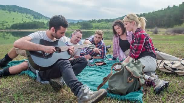 Five Friends Sitting Blanket Middle Nowhere Together Singing One Them — Stock Video