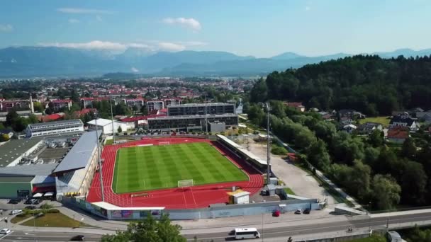 Domzale Eslovenia Junio 2015 Enorme Estadio Deportivo Pista Atletismo Disparo — Vídeos de Stock