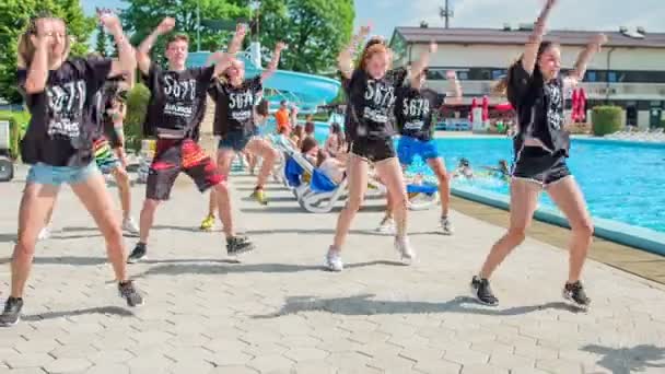 Domzale Slovenien Juni 2015 Grupp Dansare Klar Med Dansrutin Gav — Stockvideo