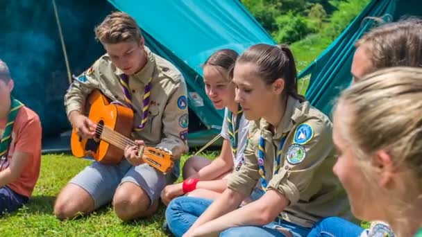 Group Young Scouts Singing Songs One Oldest Scouts Lighting Fire — Stock Video