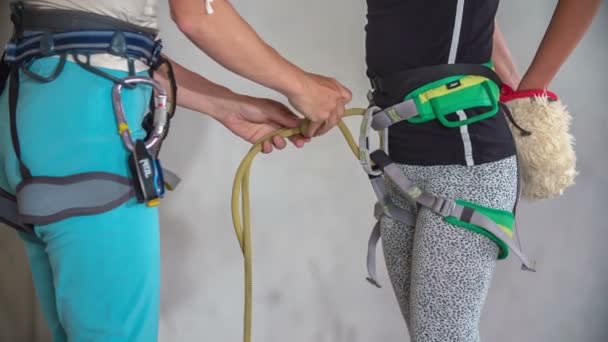 Teacher Putting Safety Harness Her Student Waist She Start Climbing — Stock Video