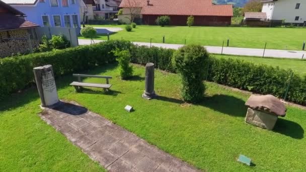 Zalec Celje Slovenien Maj 2017 Några Monument Den Romerska Nekropolen — Stockvideo