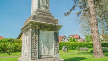 ZALEC / CELJE, SLOVENIA - 18. Mayıs 2017 Bir açık hava müzesinde Roma kültürünün güzel bir heykeli var..