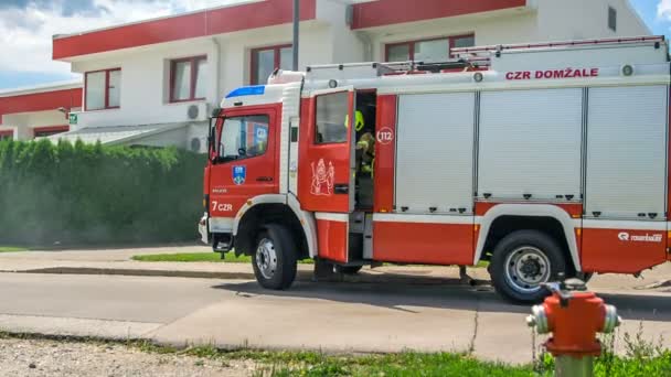 Domzale Slovenia Luglio 2018 Filmato Dell Allenamento Della Squadra Antincendio — Video Stock