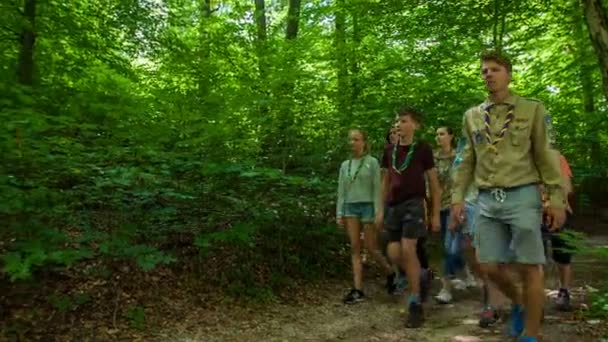 Grupo Jóvenes Exploradores Está Cantando Canciones Uno Los Exploradores Más Vídeo De Stock