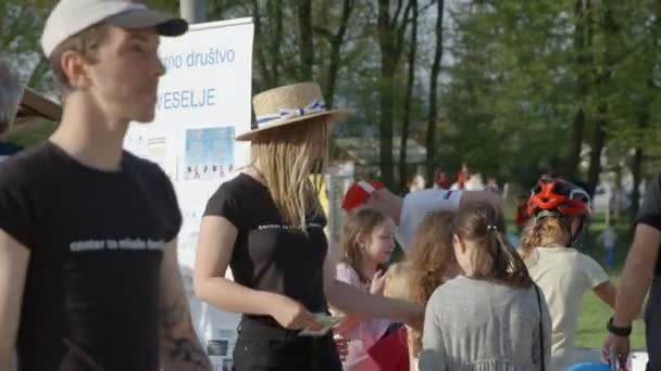 Domzale Slovenië Juni 2018 Beelden Van Mensen Die Feestdagen Vieren — Stockvideo