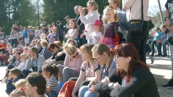 Domzale Eslovenia Junio 2018 Imágenes Personas Celebrando Las Vacaciones Plaza — Vídeos de Stock